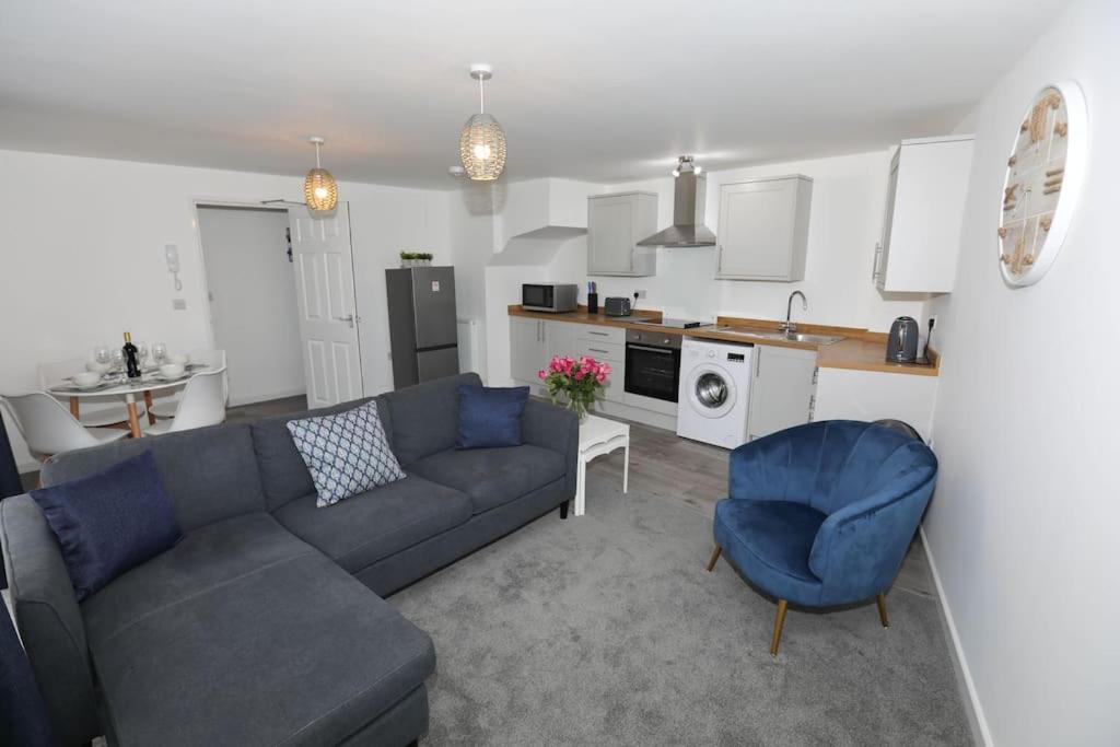 Exmouth - Apartment 1, Strand House - Modern 2 Bedroom Apartment, Perfect Location For Access To Beach & Town Centre - Sleeps 4 Guests - No Parking - Hosted By Rentmyhouse Εξωτερικό φωτογραφία